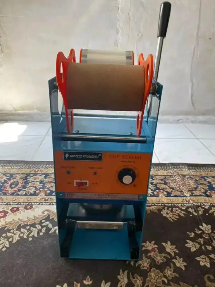 Mesik cap pres gelas plastik