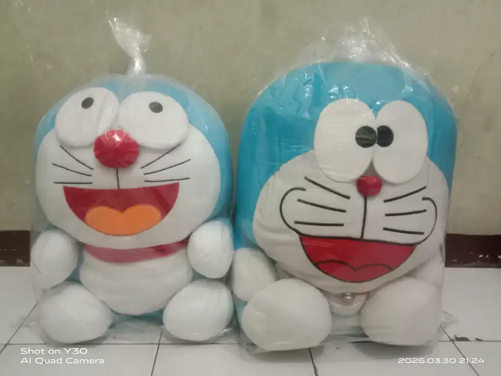 Boneka doraemon