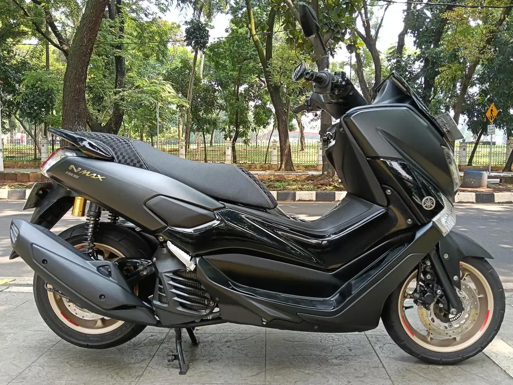 DIJUAL CASH YAMAHA N MAX OLD 155 THN 2018 PAJAK IDUP SIAP PAKAI