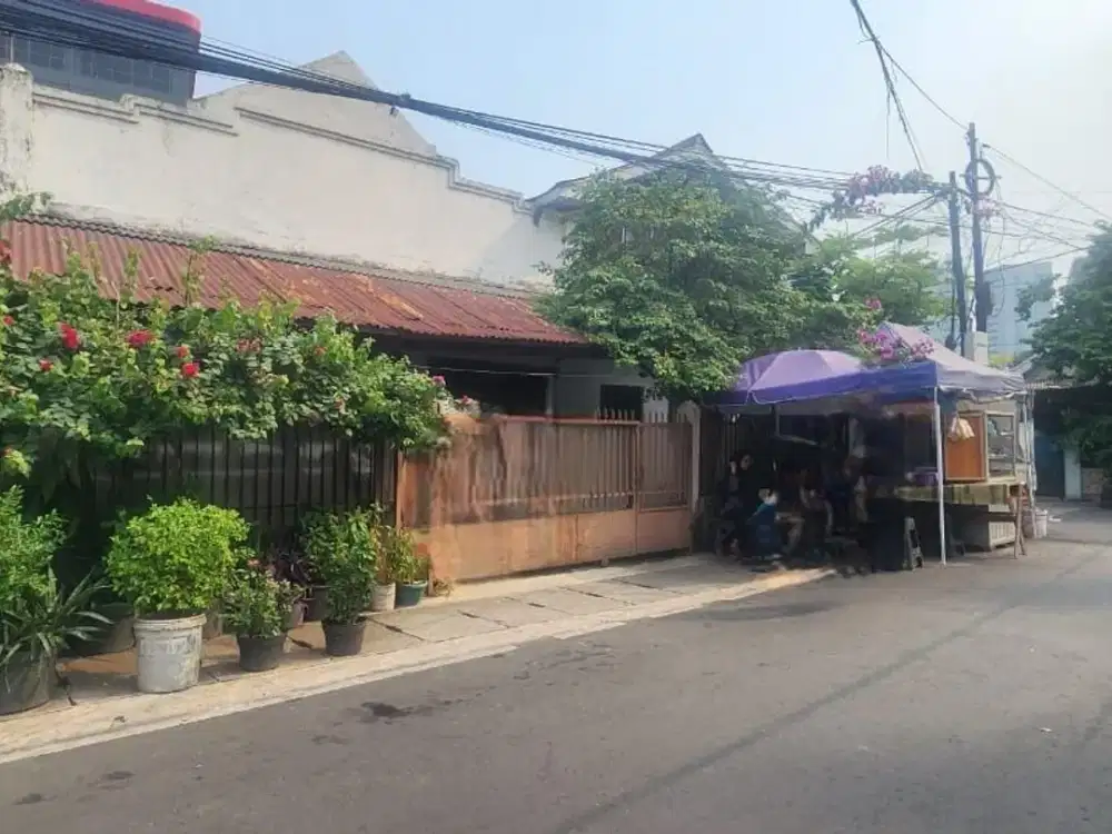 Dijual Rumah dan KOST-KOSTan posisi Hook di Kebon Sirih, Menteng Jakarta Pusat