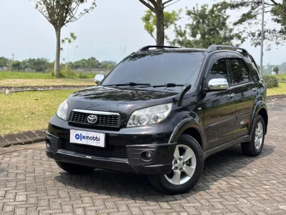 Toyota Rush 1.5 TRD Sportivo Bensin OTOMATIS 2013 LBAH