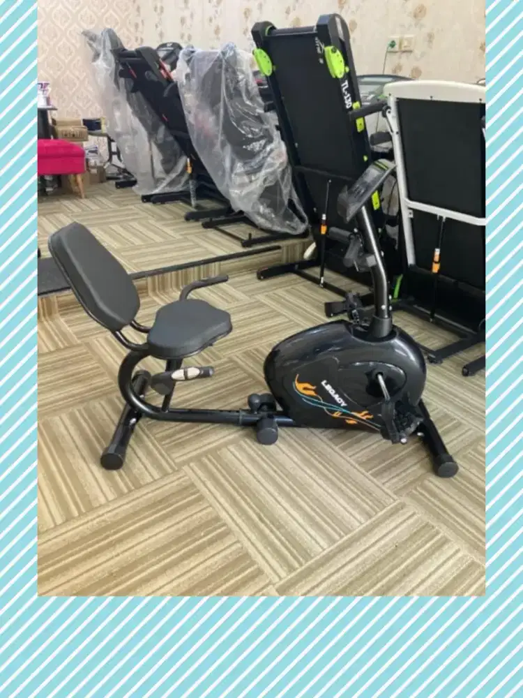 Sepeda statis Recumbent Legacy alat fitnes MKU-796