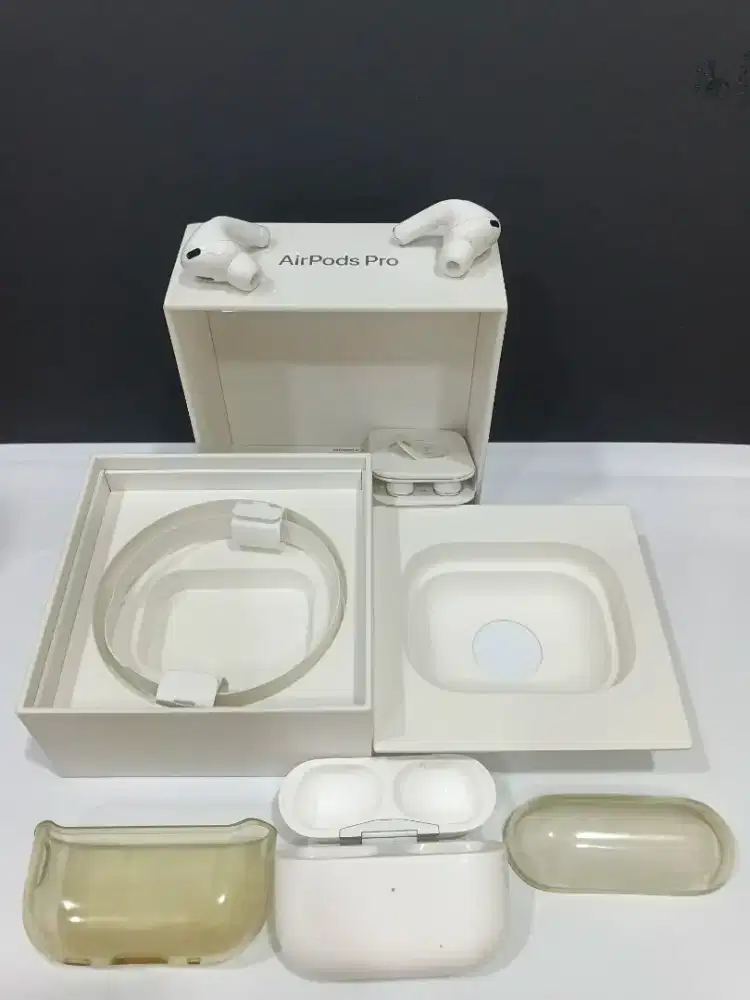 AirPods Pro Gen 2 Original iBox - Mulus Gress Like New!