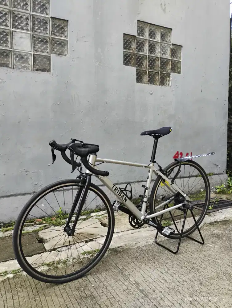 Road Bike Triban RC 100 size XS