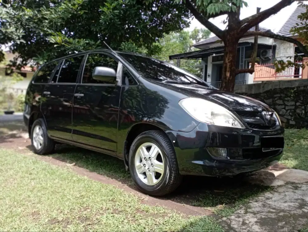 Toyota kijang innova 2007 a/t