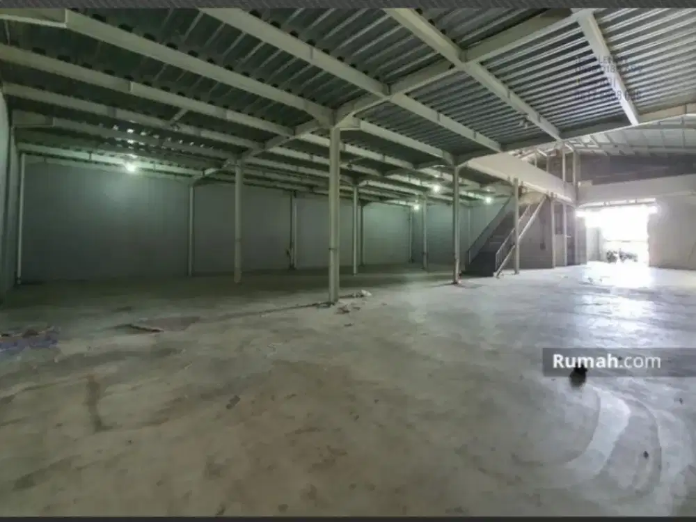 Disewakan Gudang Bebas Banjir di Kavling Dpr Cipondoh