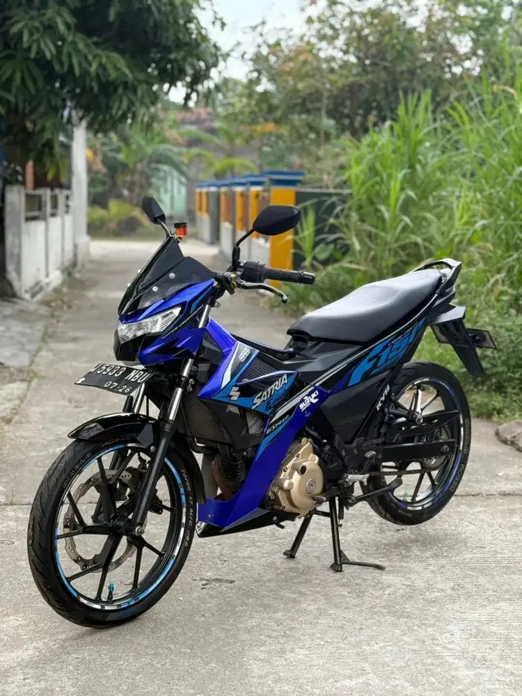 Suzuki satria 2017 plat w lengkap