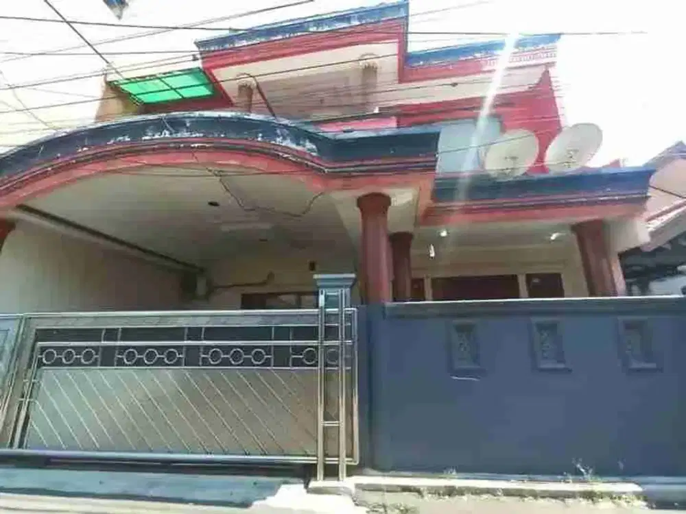 Rumah besar 2 lantai siap huni di pangkalan jati Cipinang Melayu jakarta timur