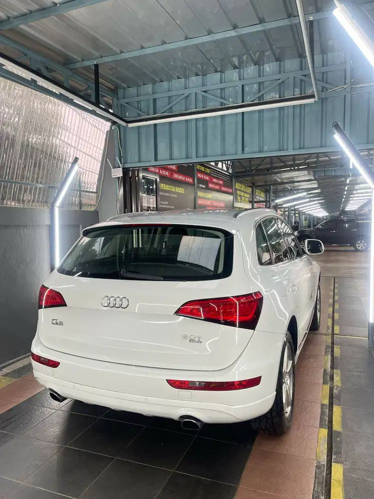 Audi Q5 2.0 TFSI Quattro Facelift 2013 Abu-abu Gray 2012 2014 Low KM