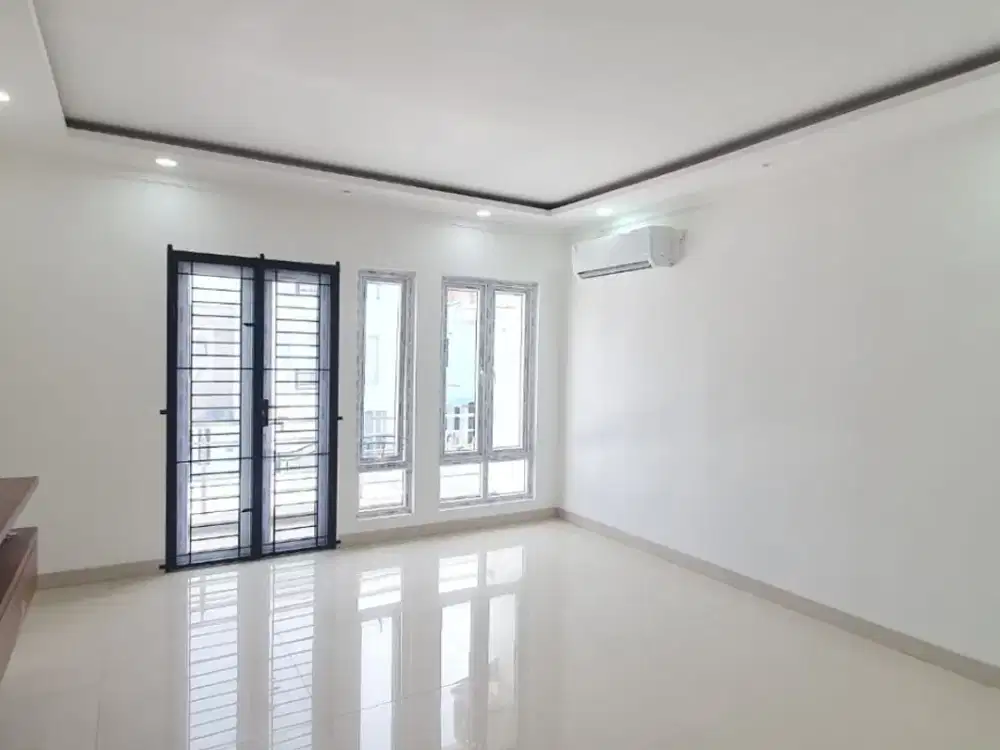 Dijual Rumah Minimalis di Kawasan Pik 1, LT. 7X17m2,Lok Strategis