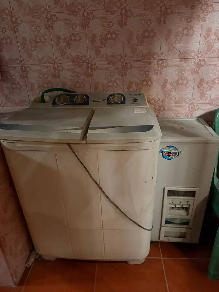 Dijual Mesin Cuci Panasonic & Tempat beras Cosmos 125