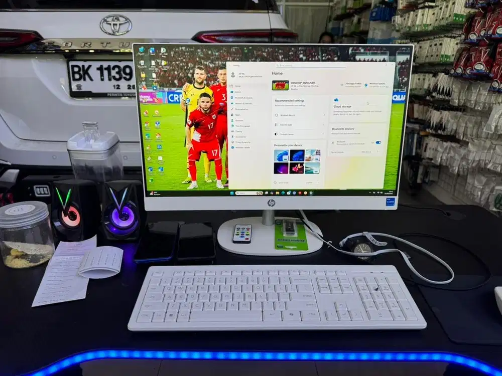 Di jual PC HP AIO 24-cr0223d-B6NU7PA intelcore i5 8/512 windows 11