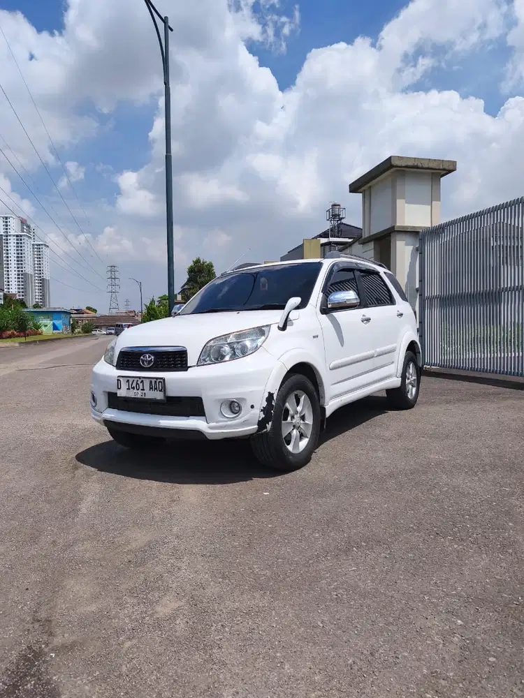 Toyota Rush 2013 Bensin