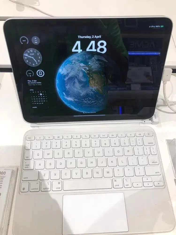 Ipad gen 10 64 gb + ipad magic keyboard folio