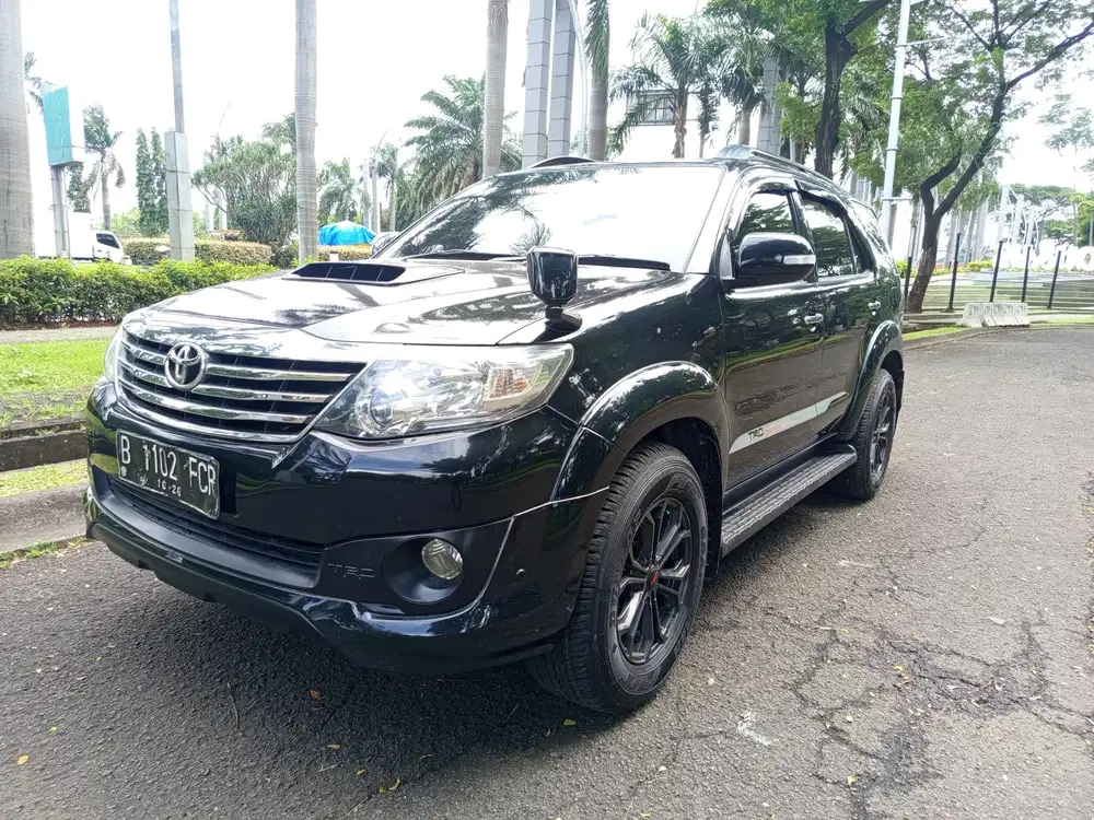 Toyota Fortuner 2.5 VNT TRD diesel 2013