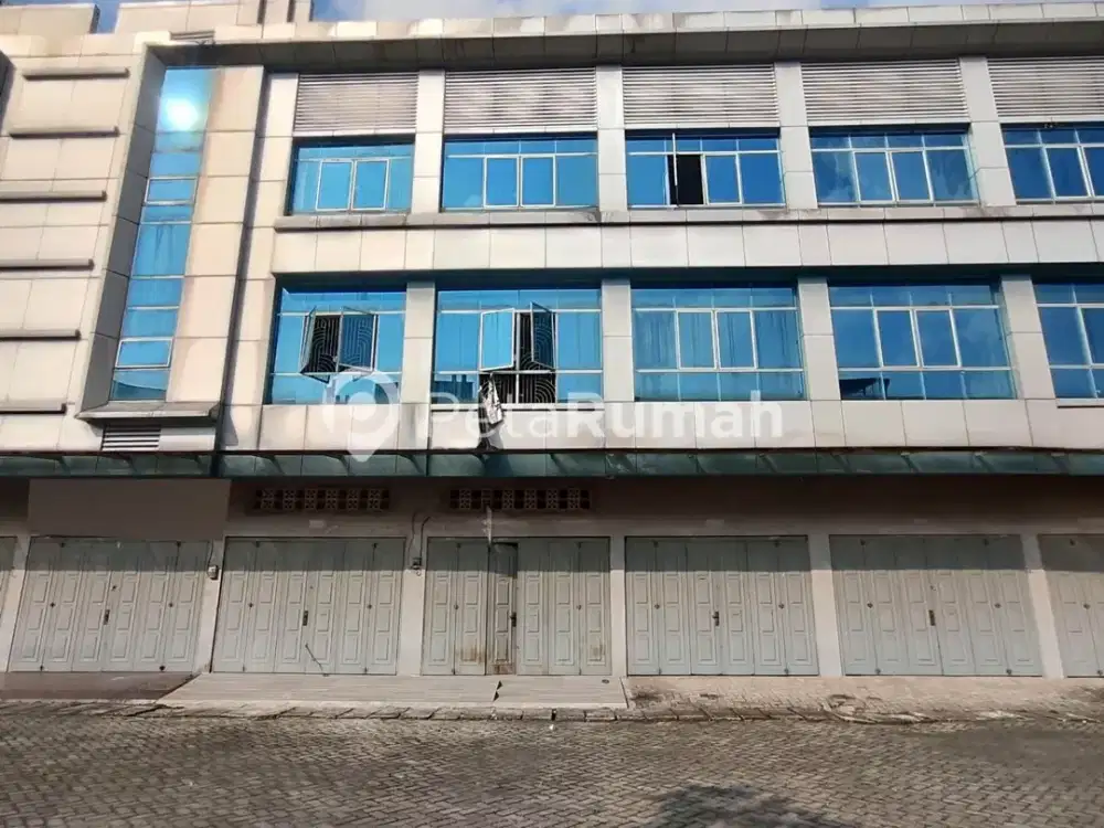 DIJUAL RUKO GANDENG JALAN PADANG GOLF KOMPLEK CBD POLONIA | DEKAT BANDARA SOEWONDO (SISCA)