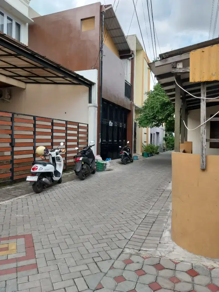 Kost Nyaman Tengah Kota KAMAR MANDI LUAR