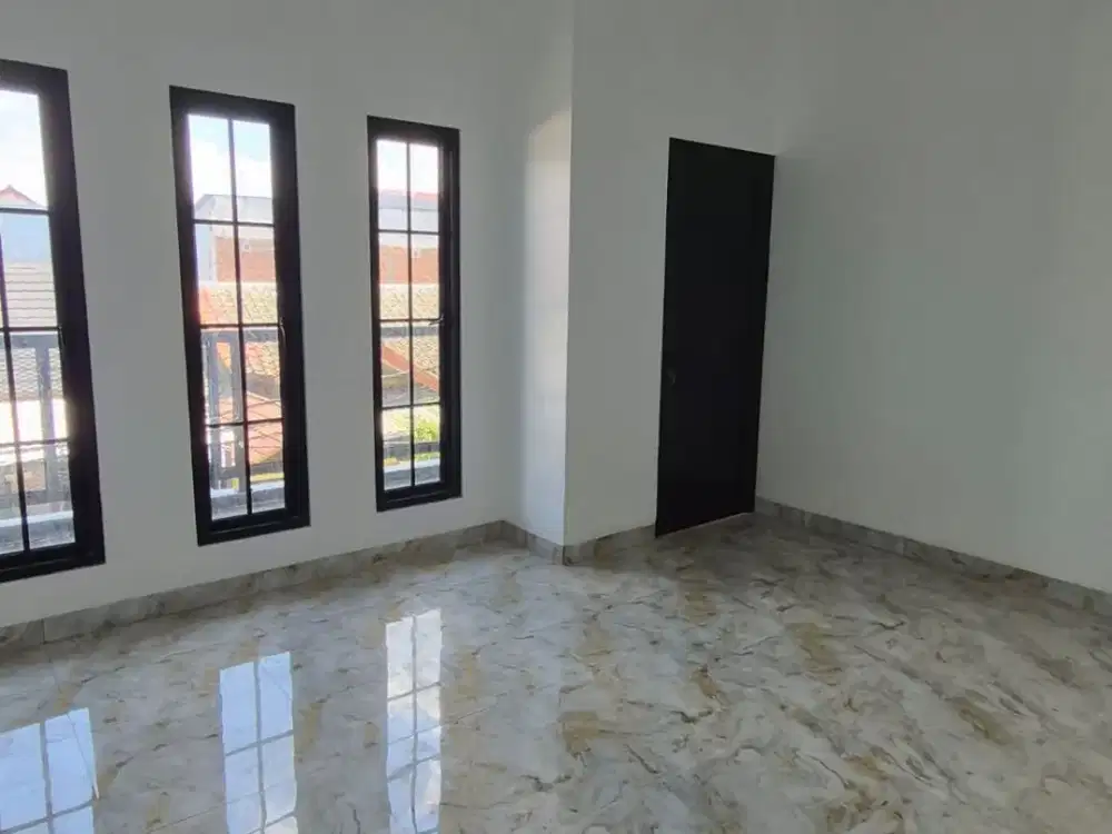 rumah kondisi baru Di Harapan indah 1 Bekasi