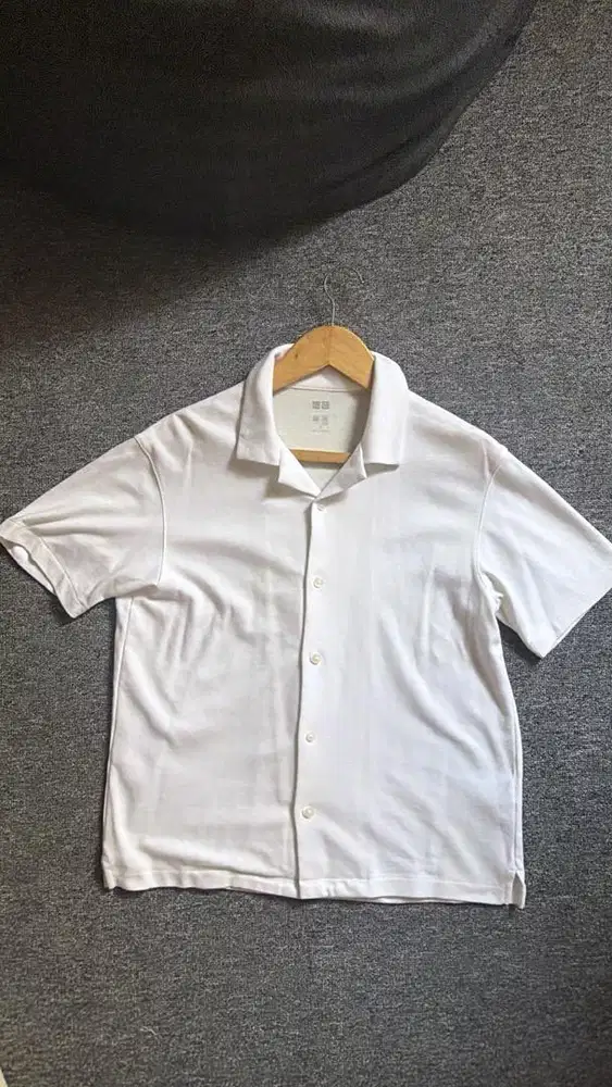 Uniqlo open collar airism cotton Broken white - S