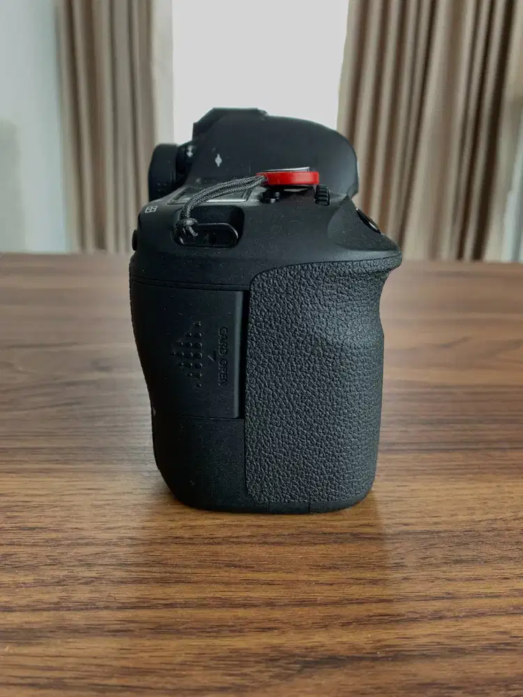 Kamera Canon EOS 6D WiFi DSLR Full Frame Camera Body Only Second Bekas