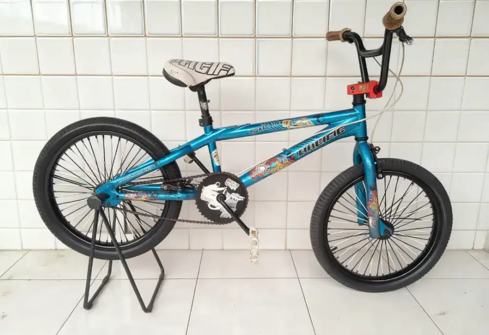 Sepeda BMX jumper pacific