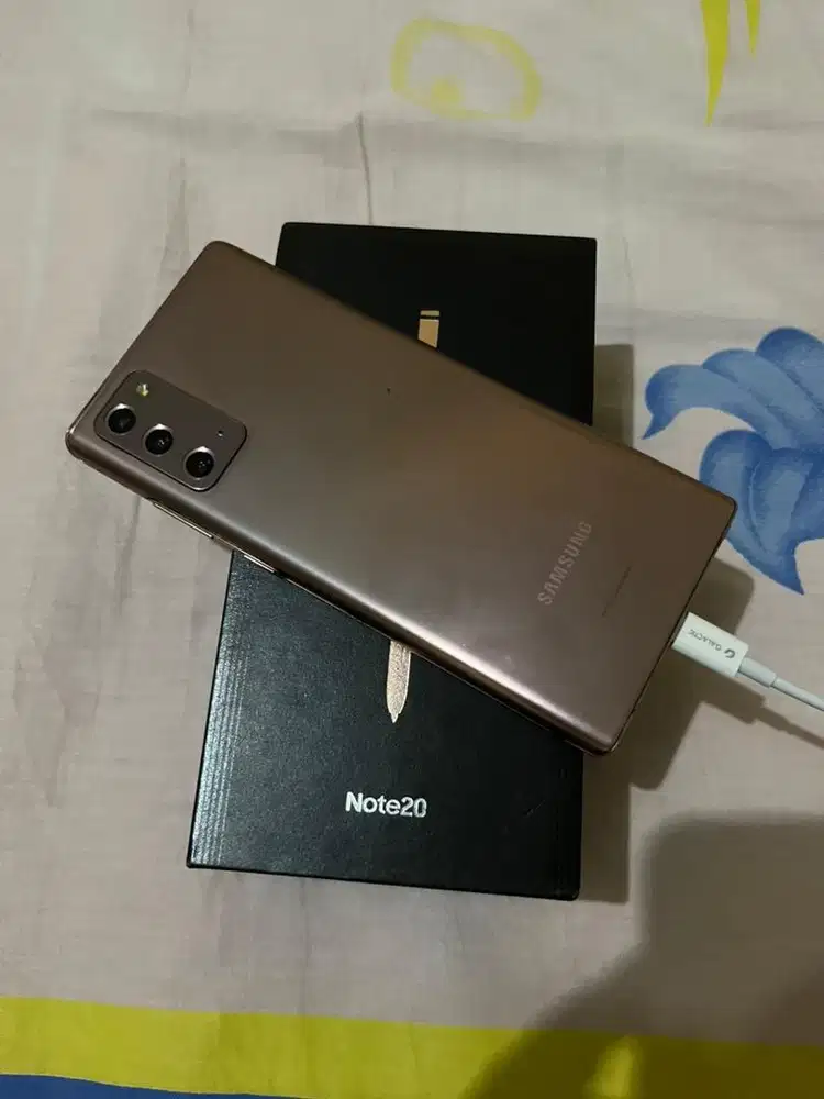 Jual hp samsung note 20 sein ram 8/256 fulset no mines