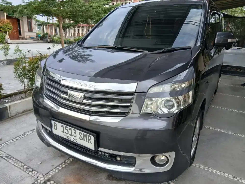 TOYOTA NAV1 2013