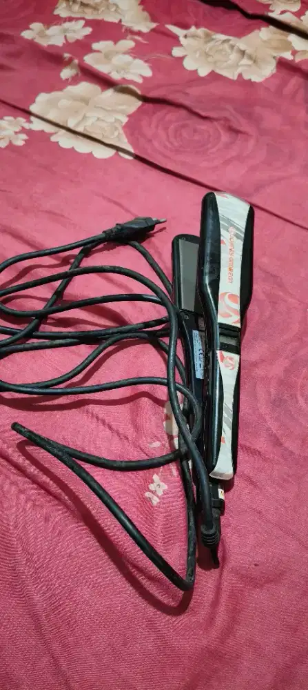 Catok rambut Johnny Andrean original