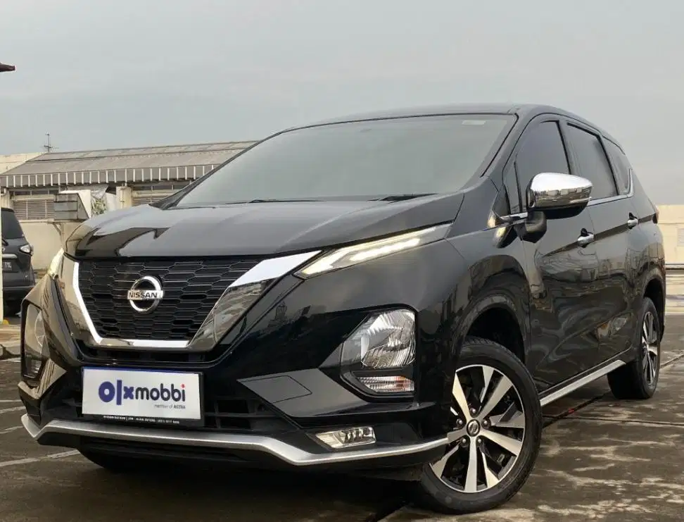 TDP 8,JT, Nissan Livina 1.5 VL Bensin-AT Hitam 2019