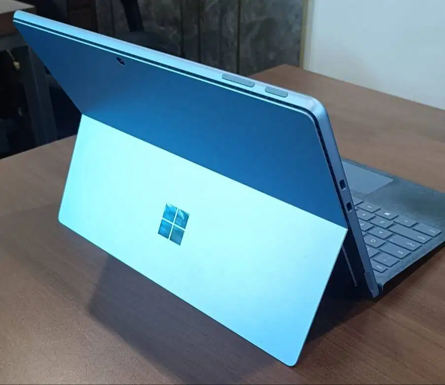 Suface Pro 9 Bonus Signature Keyboard dan Slim Pen + Cover/Sarung