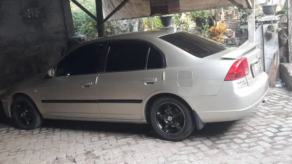 Sedan Civic Sporty Terjangkau