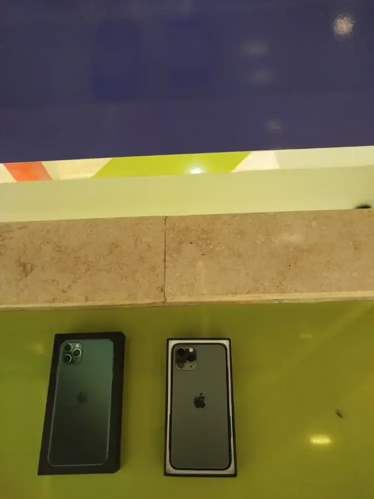 iPhone 11 pro 256gb pasnya sih mantap