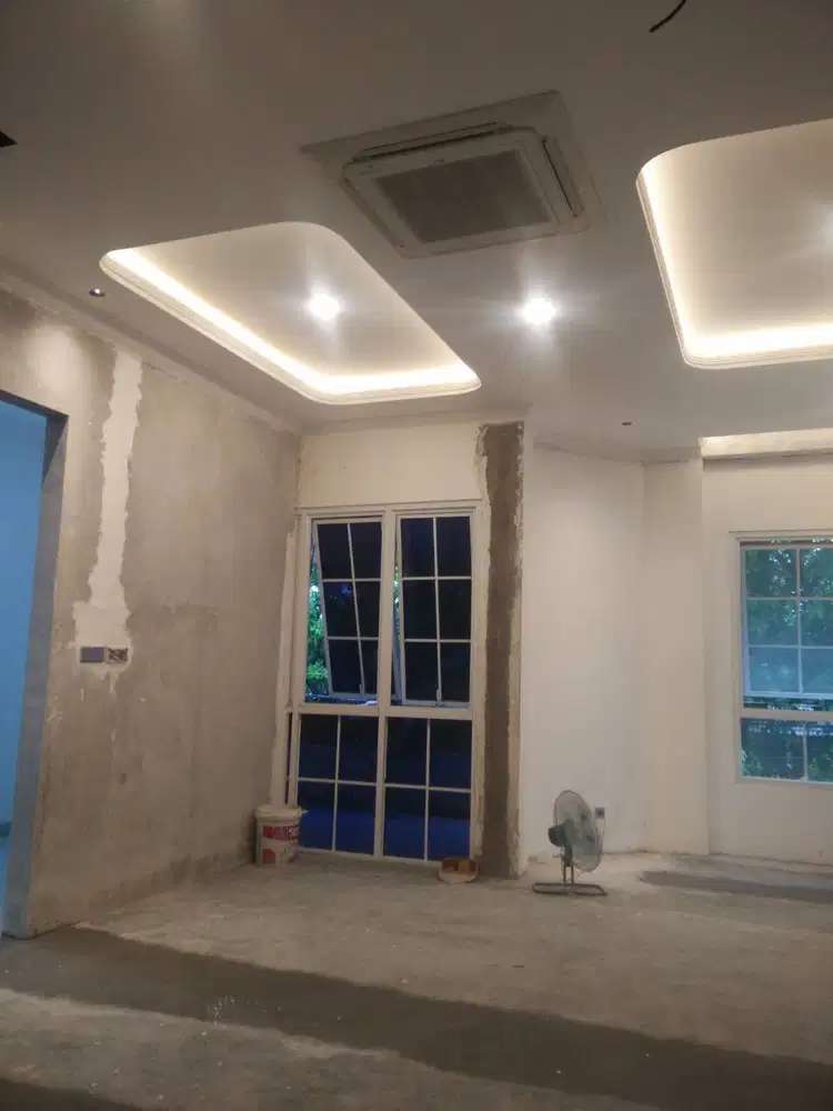 Butuh tukang gypsum? Segera hubungi kami, jasa pasang partisi murah