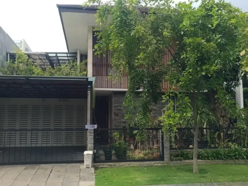 Dijual Rumah Bagus & Strategis, Full Marmer, Surabaya Barat