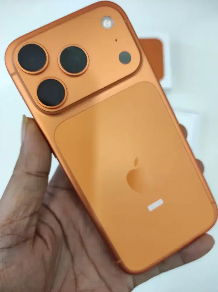 Iphone 17pro 256
Garansi ibox
Mulus 99%
Bh 100%
Cc 0
Fulset original