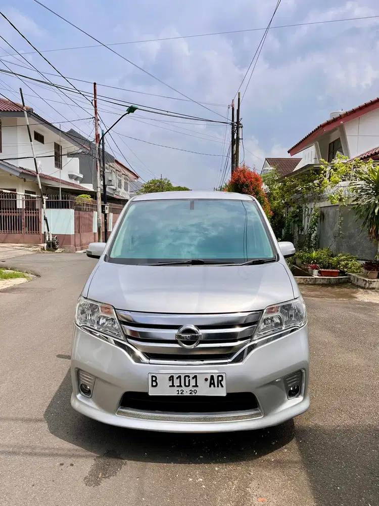 Nissan Serena 2014 Bensin