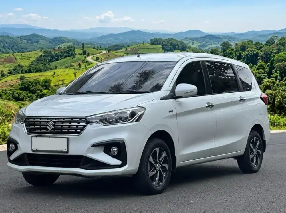 Suzuki Ertiga 1.5 GX AT 
Th : 2019