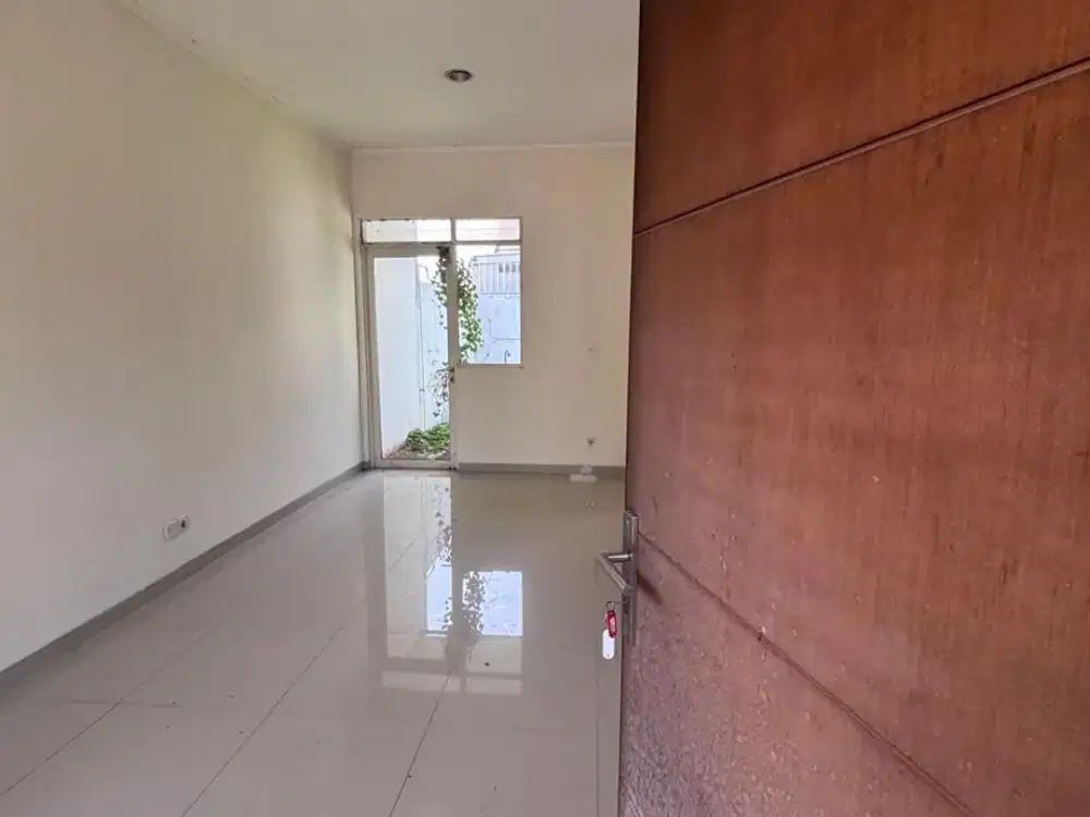 DISEWA RUMAH SUVARNA SUTERA INDIRA MURAH