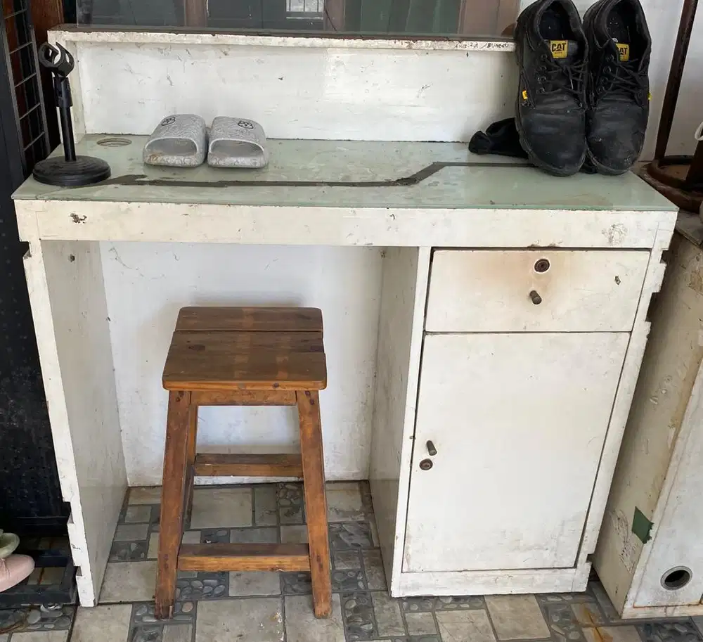 Meja kasir / meja resepsionis