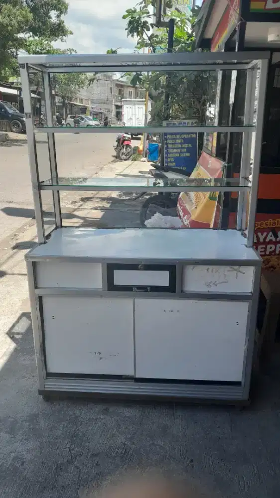 Etalase Jualan Warung Nasi Kuning 3 Susun