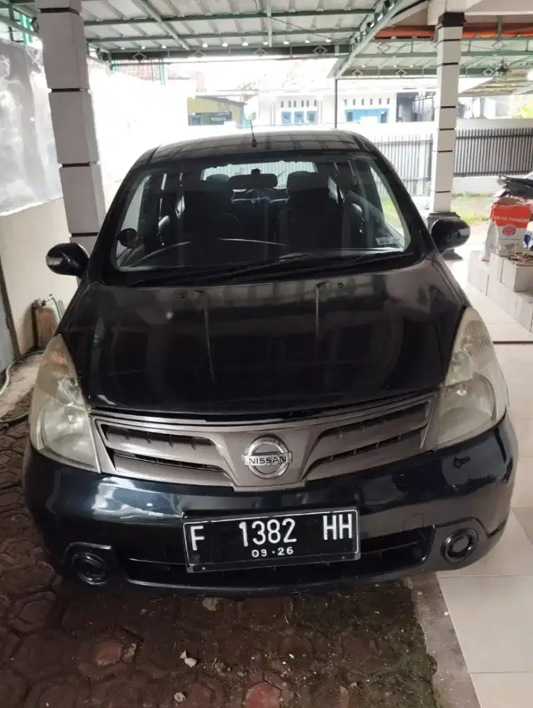 Jual mobil Grand Livina