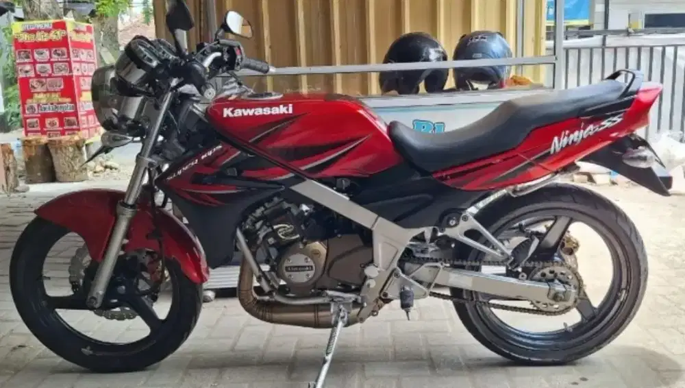 kawasaki ninja ss 2 tak tahun 2012 warna merah