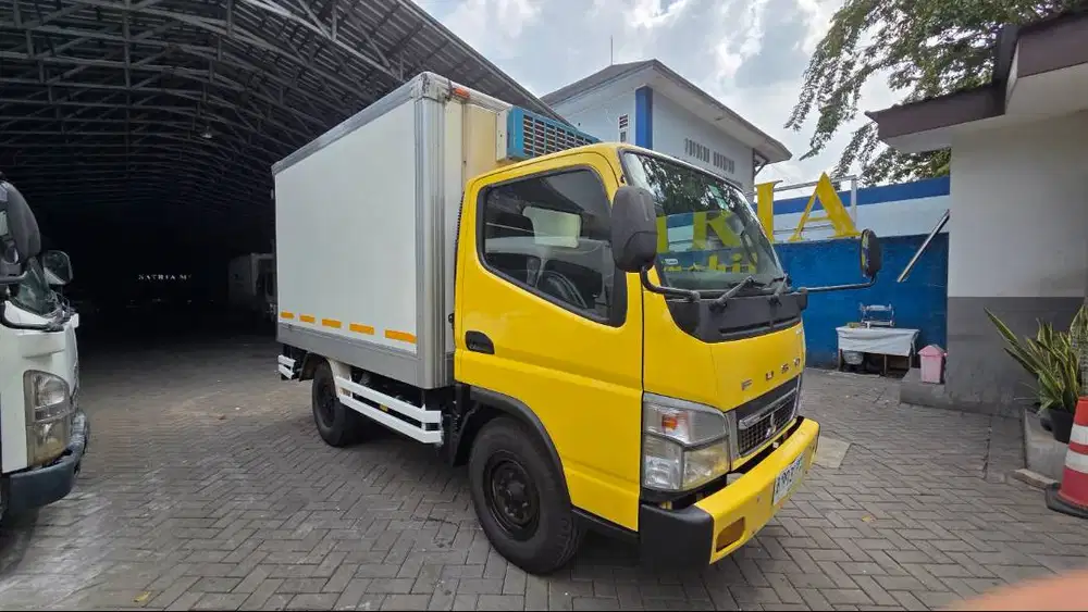 Mitsubishi Colt Diesel FE 71 N E4 110PS 4R + Box Freezer Denzo - 2022
