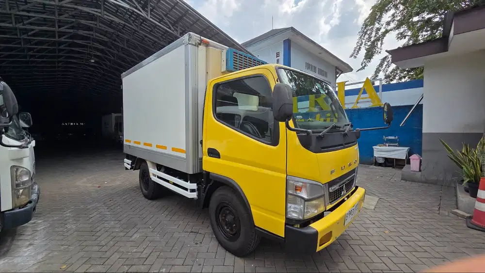 Mitsubishi Colt Diesel FE 71 N E4 110PS 4R + Box Freezer Denzo - 2022