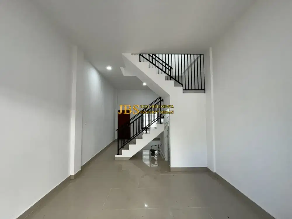 Rumah Hook 3 Tingkat Dijual di Komplek Bhayangkara Nodigon (Daerah Pancing) - Medan