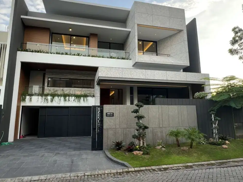 Dijual Rumah Baru Premium Quality di Pakuwon Indah, Surabaya