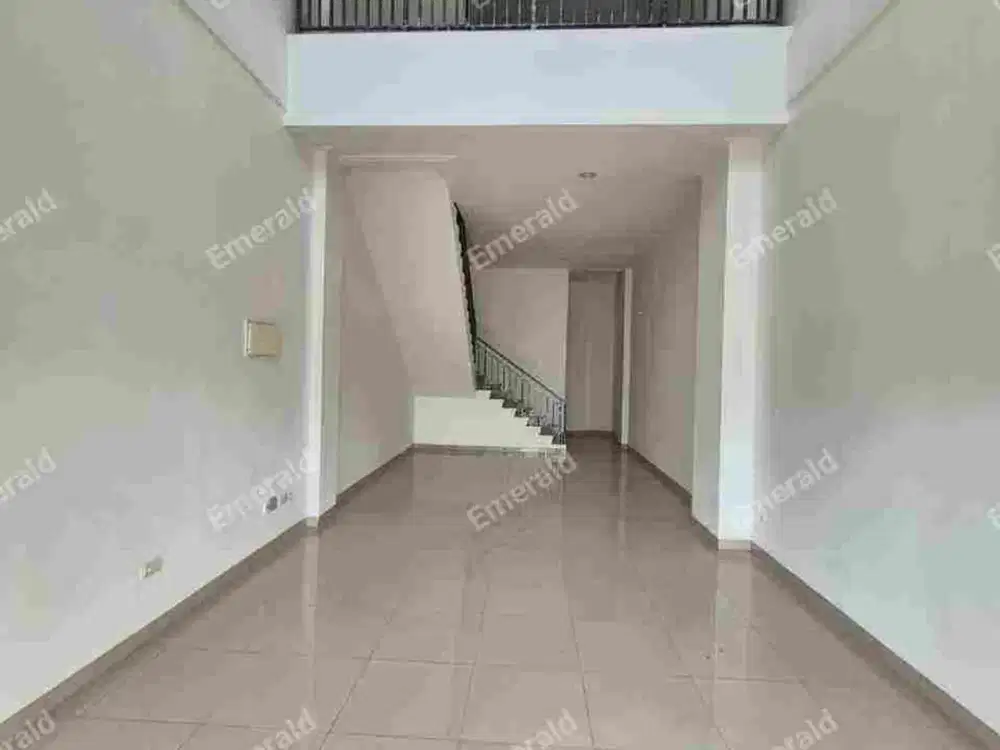 Rukan High Ceiling Hadap Jalan Osaka PIK 2