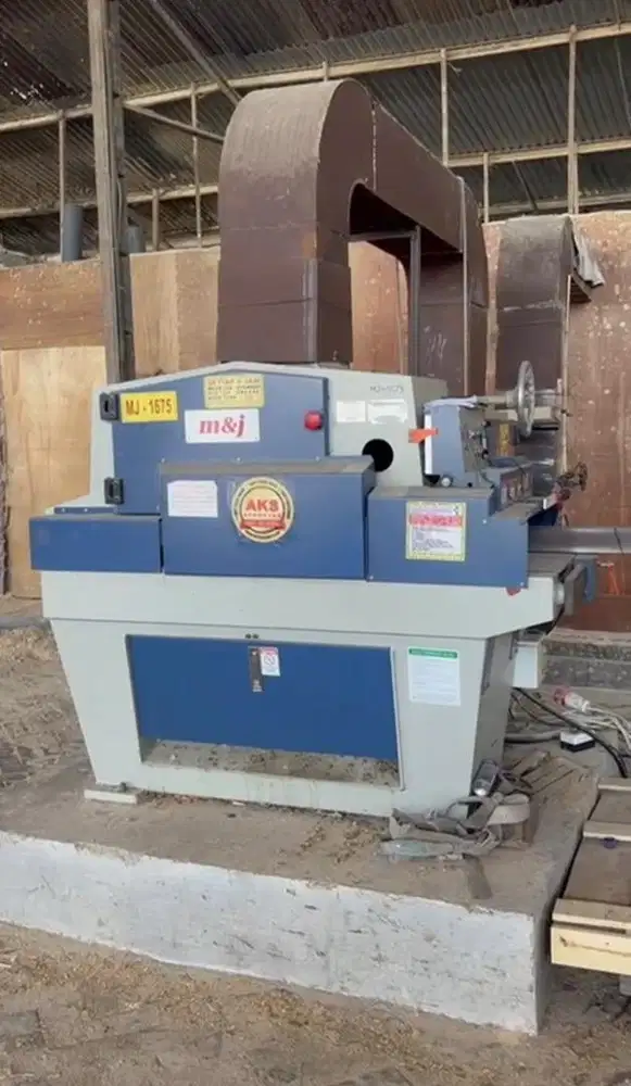 AKS MJ1675 Multi Blade Rip Saw Machine , mesin potong kayu