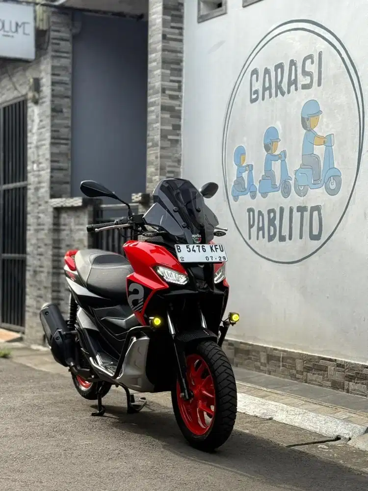 Aprilia SR GT Sport 200 2024