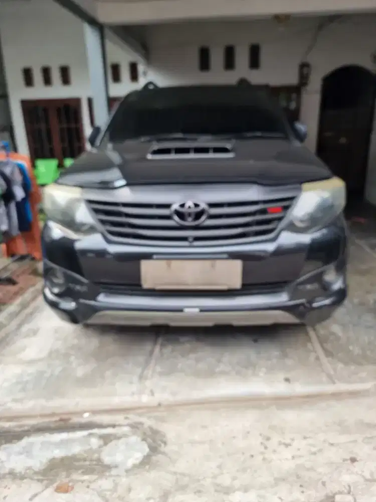 Toyota Fortuner VNT Trd